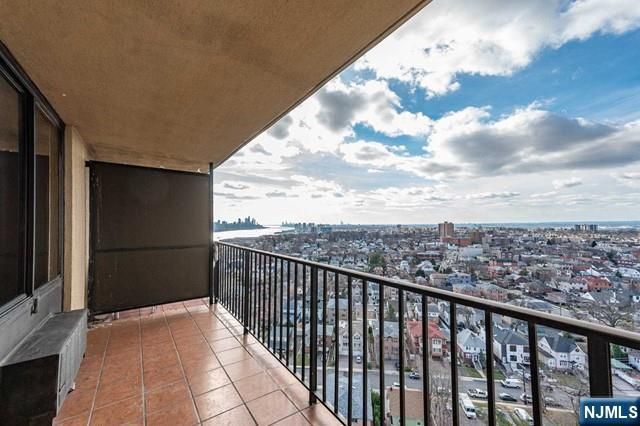 200 Winston Drive 2017, Cliffside Park, NJ 07010