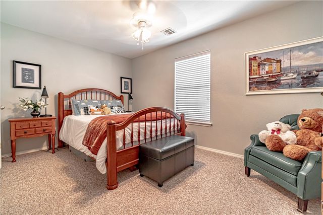 1807 SW Pine Avenue, Bentonville, AR 72713