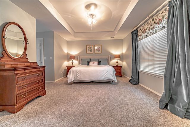 1807 SW Pine Avenue, Bentonville, AR 72713