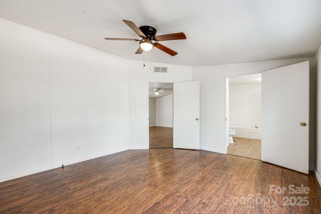 20 Luckenbach Drive, Fairview, NC 28730