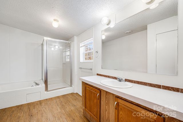 20 Luckenbach Drive, Fairview, NC 28730