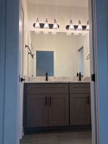 2601 Batavia St, Nashville, TN 37208