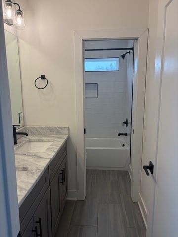 2601 Batavia St, Nashville, TN 37208