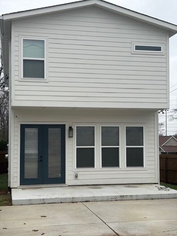 2601 Batavia St, Nashville, TN 37208