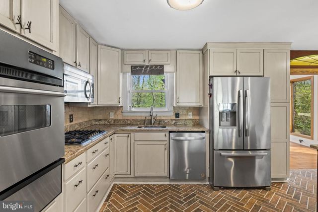 112 WOODLAND AVE, Medford, NJ 08055