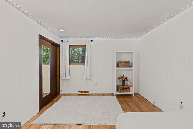 112 WOODLAND AVE, Medford, NJ 08055