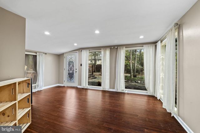 112 WOODLAND AVE, Medford, NJ 08055