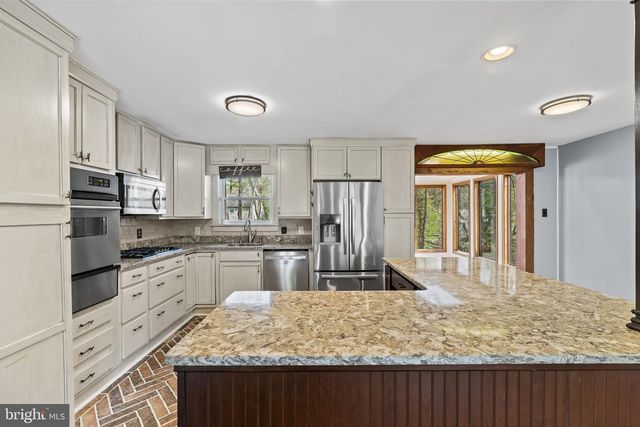 112 WOODLAND AVE, Medford, NJ 08055