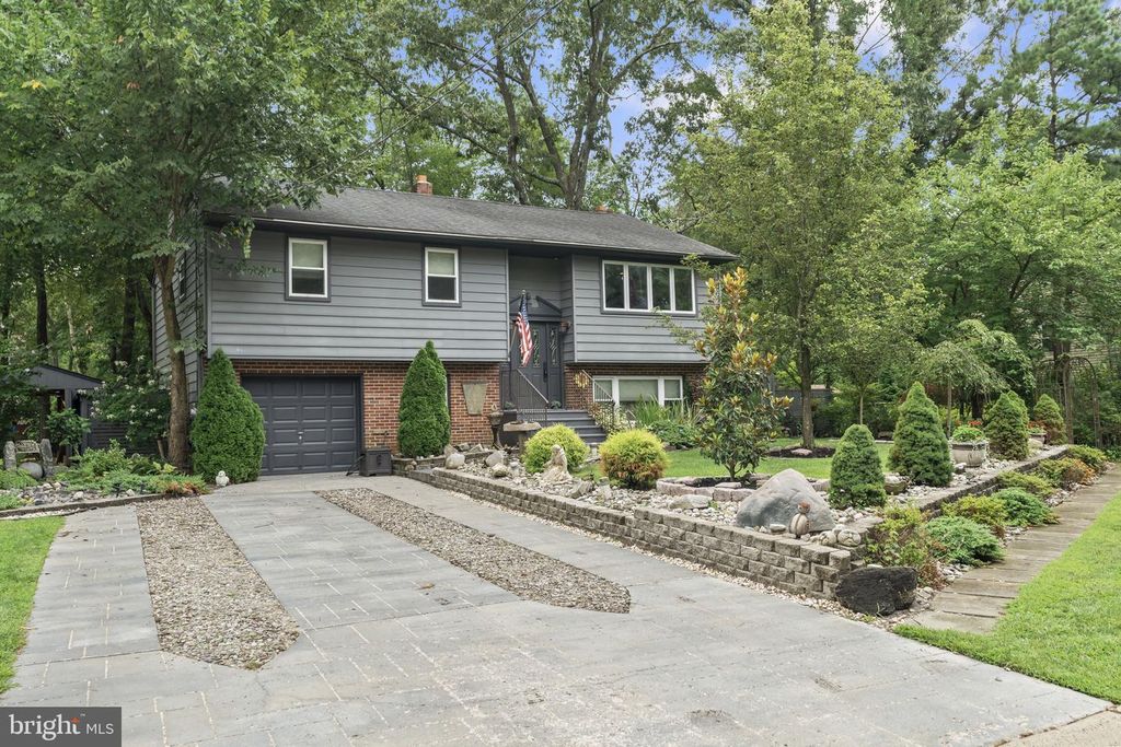 112 WOODLAND AVE, Medford, NJ 08055
