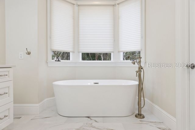 7 Oakley Ct, Bluffton, SC 29910