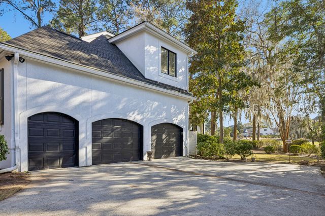 7 Oakley Ct, Bluffton, SC 29910