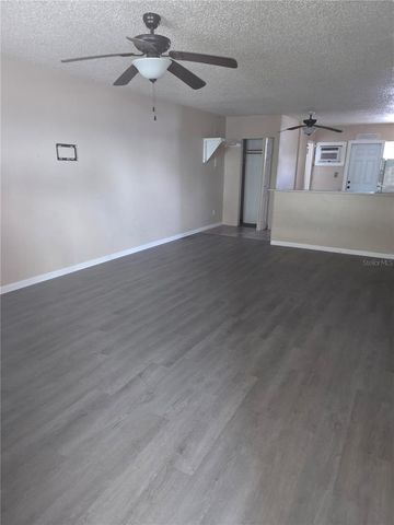 2440 25TH STREET N Apt 2, St Petersburg, FL 33713