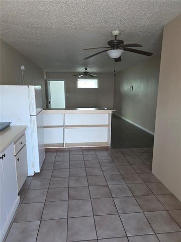 2440 25TH STREET N Apt 2, St Petersburg, FL 33713