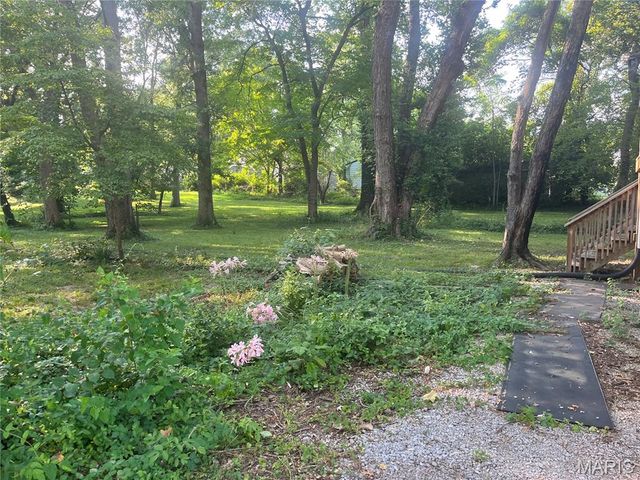 141 S 35th Street, Belleville, IL 62226
