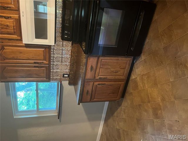 141 S 35th Street, Belleville, IL 62226