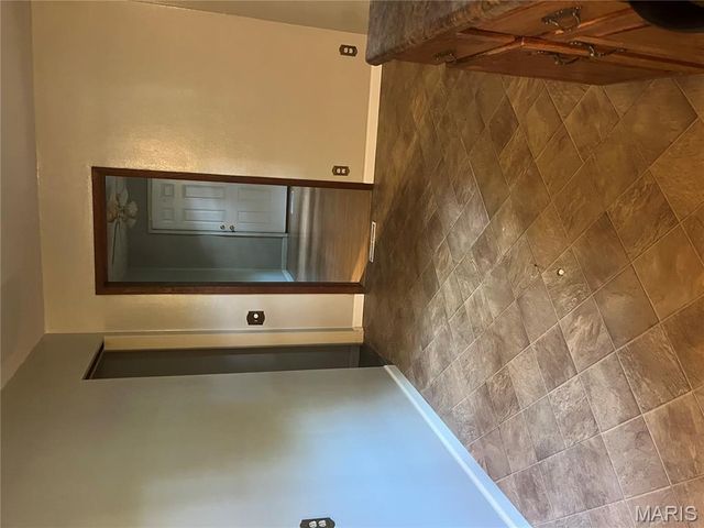 141 S 35th Street, Belleville, IL 62226