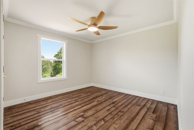 214 Twin Oaks Rd, Mcminnville, TN 37110