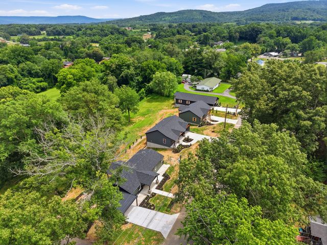 214 Twin Oaks Rd, Mcminnville, TN 37110
