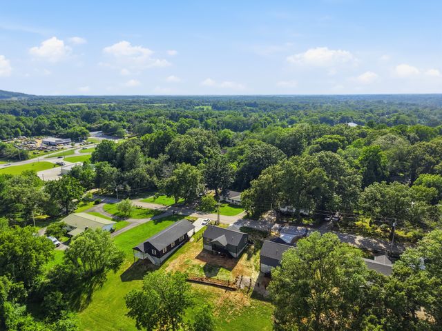 214 Twin Oaks Rd, Mcminnville, TN 37110