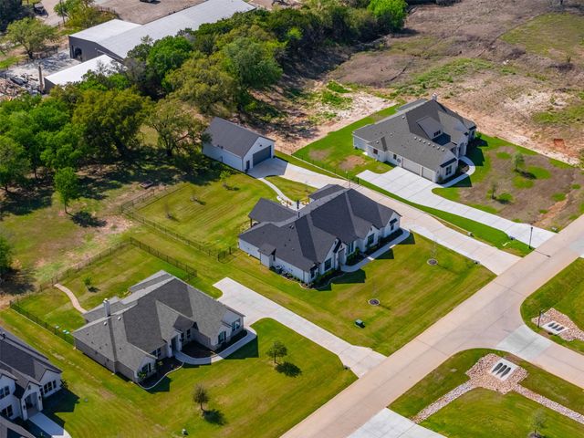 2012 Southern Rise Court, Granbury, TX 76049