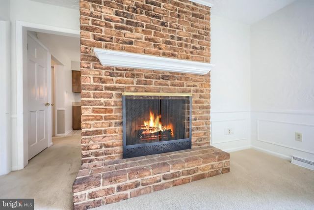 2156 SOUTHBROOK DR, York, PA 17403