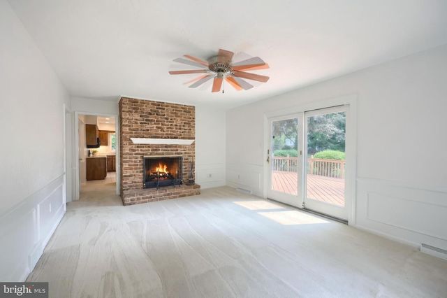 2156 SOUTHBROOK DR, York, PA 17403