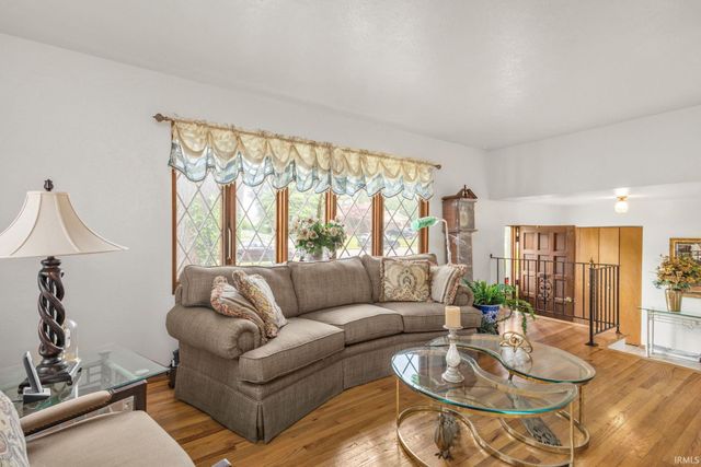 2702 Arrowhead Drive, South Bend, IN 46628