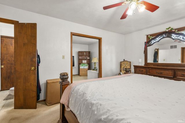 2702 Arrowhead Drive, South Bend, IN 46628