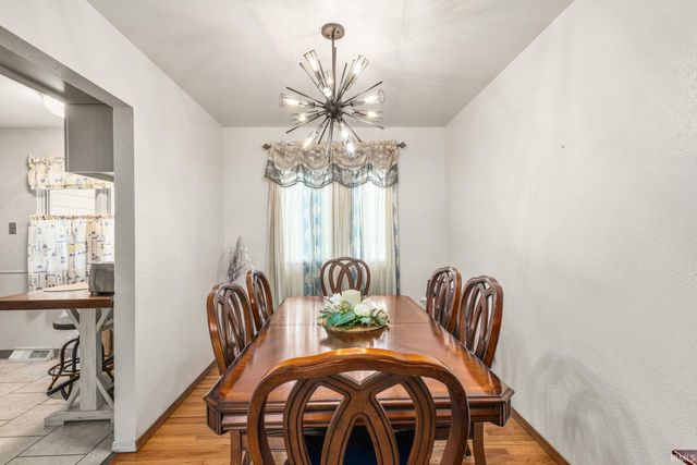 2702 Arrowhead Drive, South Bend, IN 46628