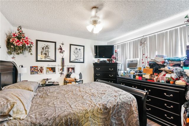 1921 Chariton Street, Los Angeles, CA 90034