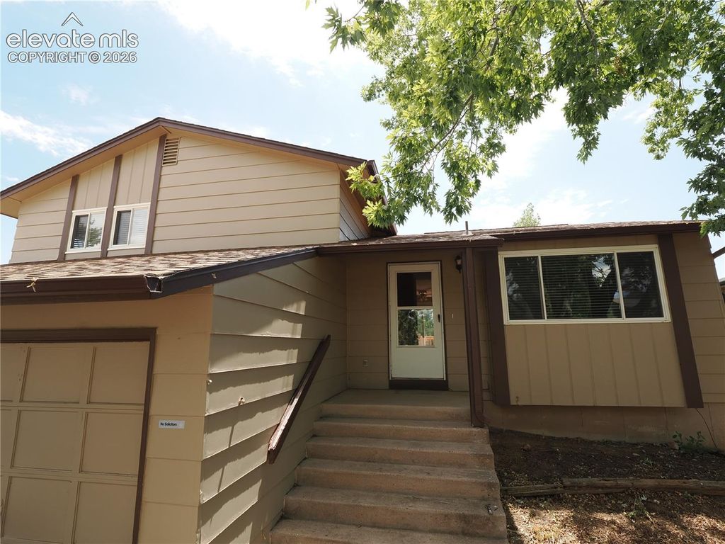 7525 Deer Trail, Colorado Springs, CO 80911 — exterior