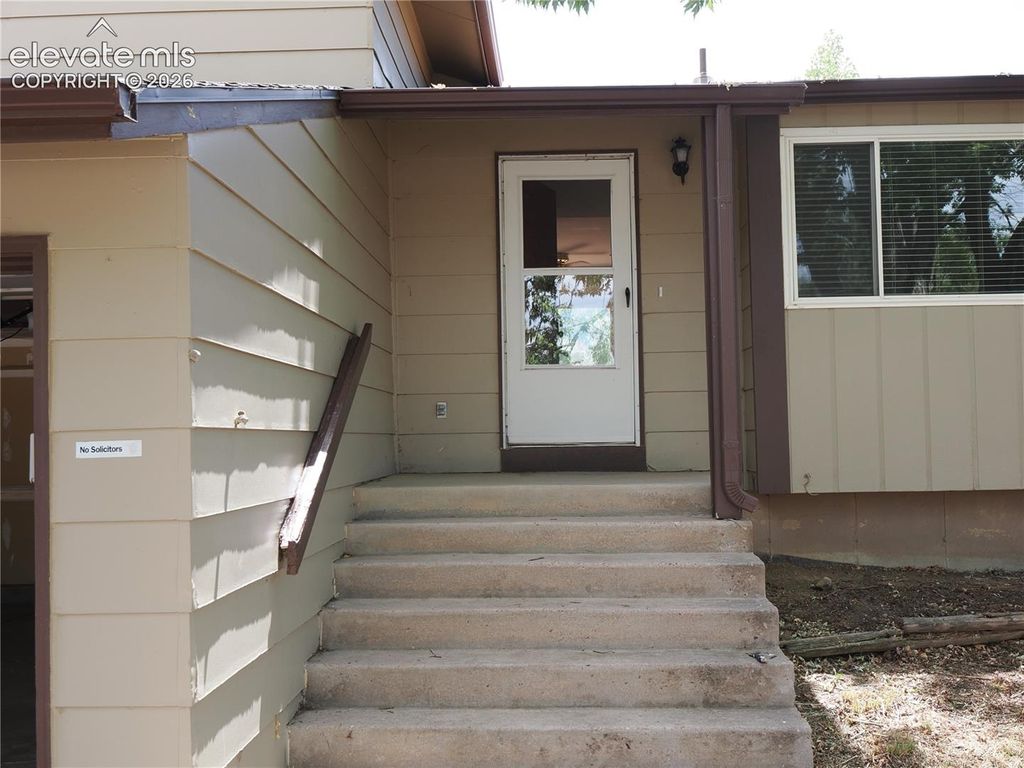 7525 Deer Trail, Colorado Springs, CO 80911 — photo 4