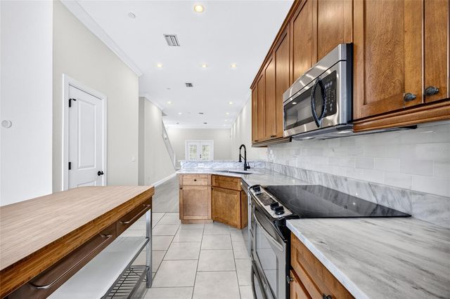 2442 W MISSISSIPPI AVENUE 25, Tampa, FL 33629