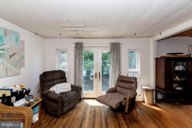 42 CEDAR LN, Fairton, NJ 08320