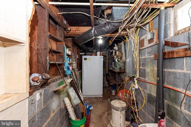 42 CEDAR LN, Fairton, NJ 08320