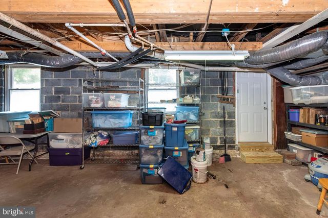 42 CEDAR LN, Fairton, NJ 08320