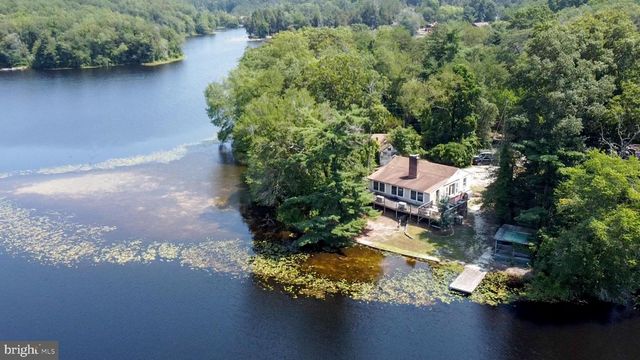 42 CEDAR LN, Fairton, NJ 08320