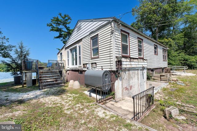 42 CEDAR LN, Fairton, NJ 08320