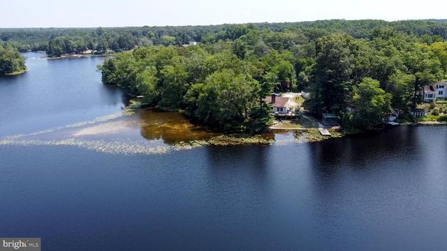 42 CEDAR LN, Fairton, NJ 08320