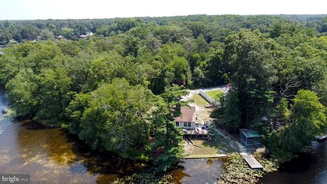 42 CEDAR LN, Fairton, NJ 08320