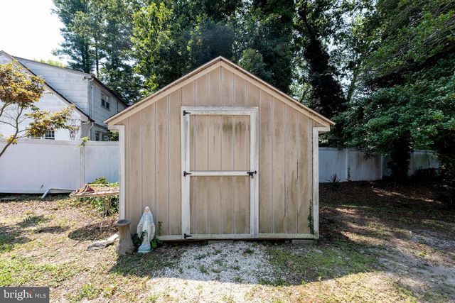 42 CEDAR LN, Fairton, NJ 08320