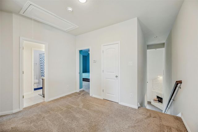 405 Farm Creek DR, Hutto, TX 78634