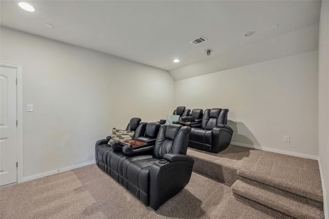 405 Farm Creek DR, Hutto, TX 78634