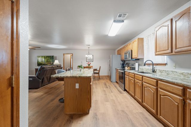 6200 S 4230 Road, Chelsea, OK 74016