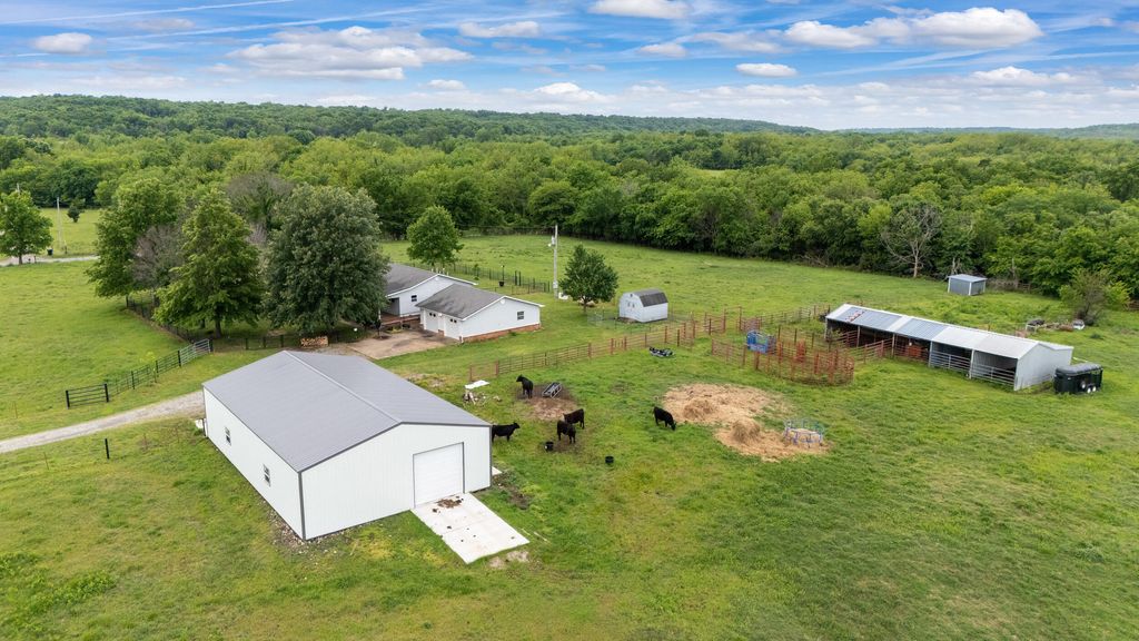6200 S 4230 Road, Chelsea, OK 74016