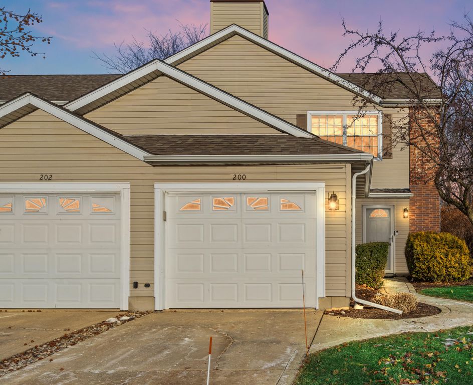 200 Summertree Drive, Porter, IN 46304