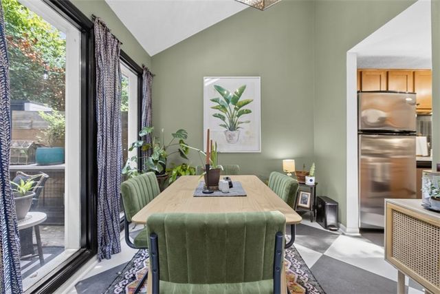 7750 Roswell Road F5, Atlanta, GA 30350