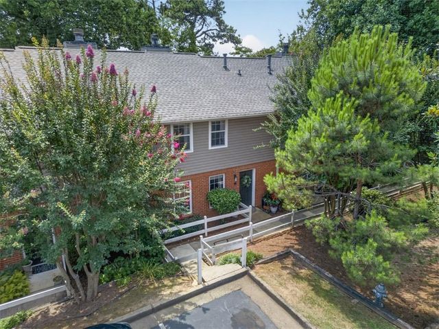 7750 Roswell Road F5, Atlanta, GA 30350