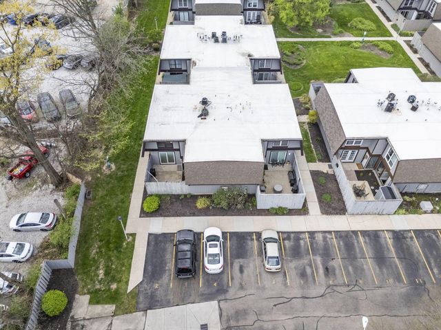 5421 Worthington Forest Place E, Columbus, OH 43229