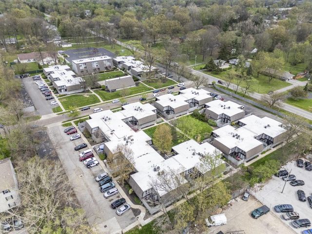 5421 Worthington Forest Place E, Columbus, OH 43229